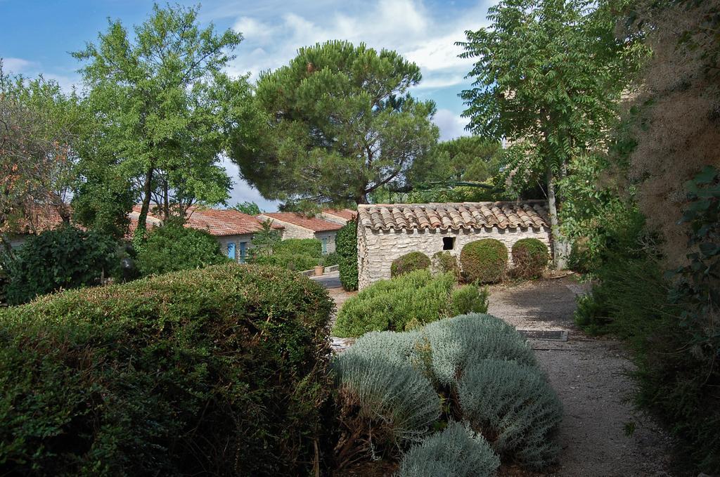 Cypres Du Paradis A Gordes Buitenkant foto